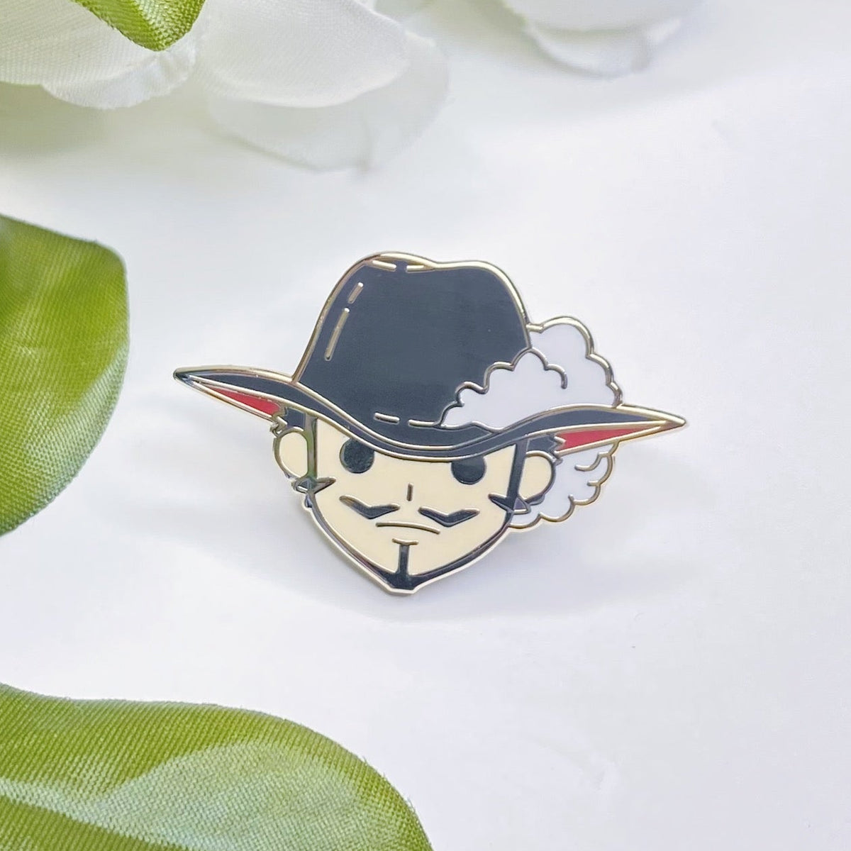 Mihawk Chibi Pin